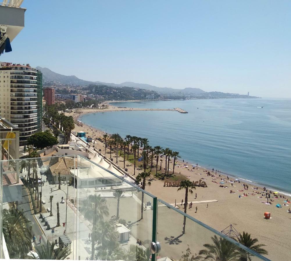 Malagueta Beach Apartment Malaga Bagian luar foto