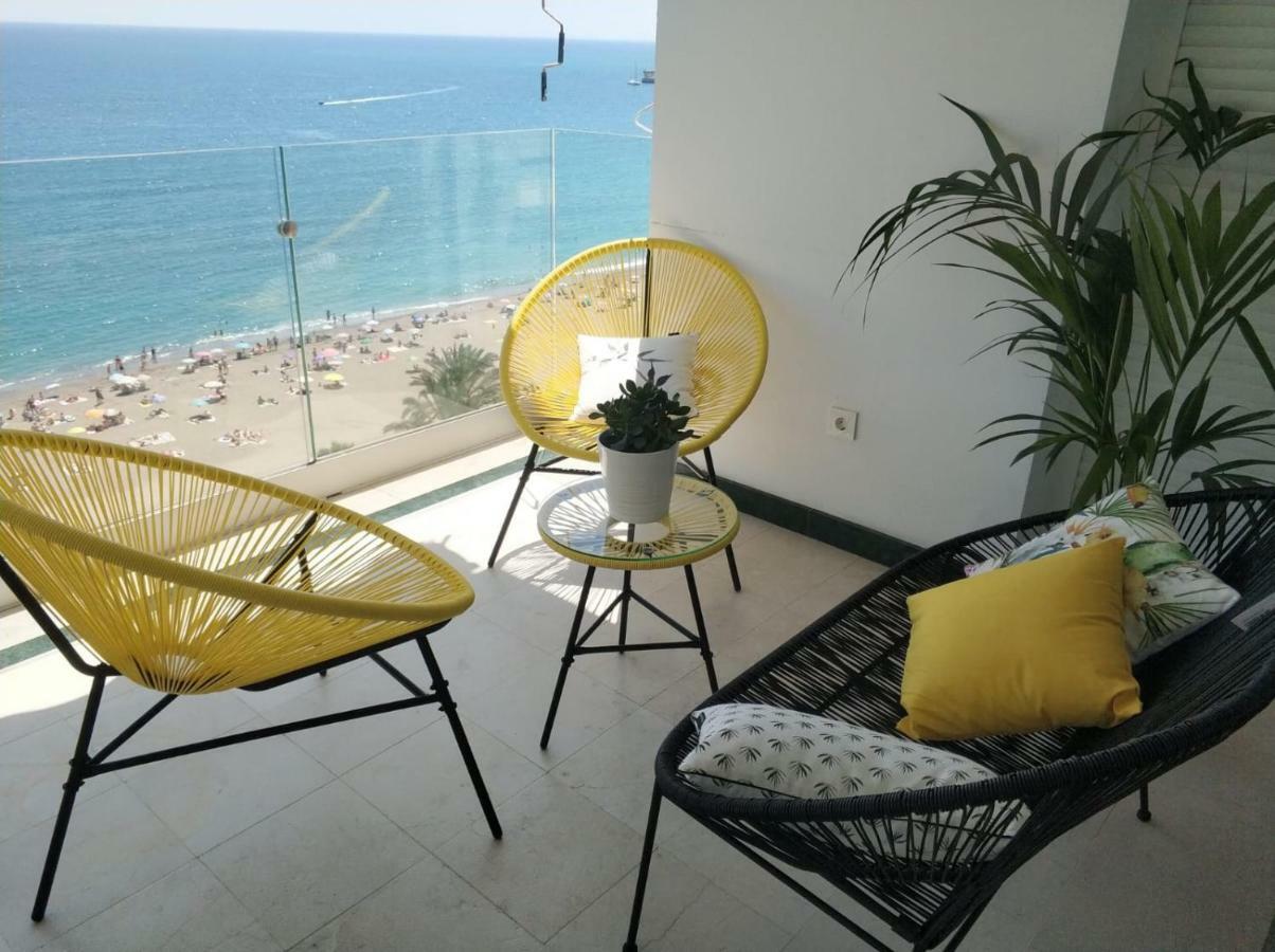 Malagueta Beach Apartment Malaga Bagian luar foto